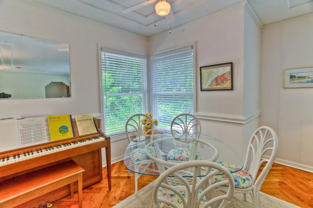 1 East Beach Causeway by Hodnett Cooper