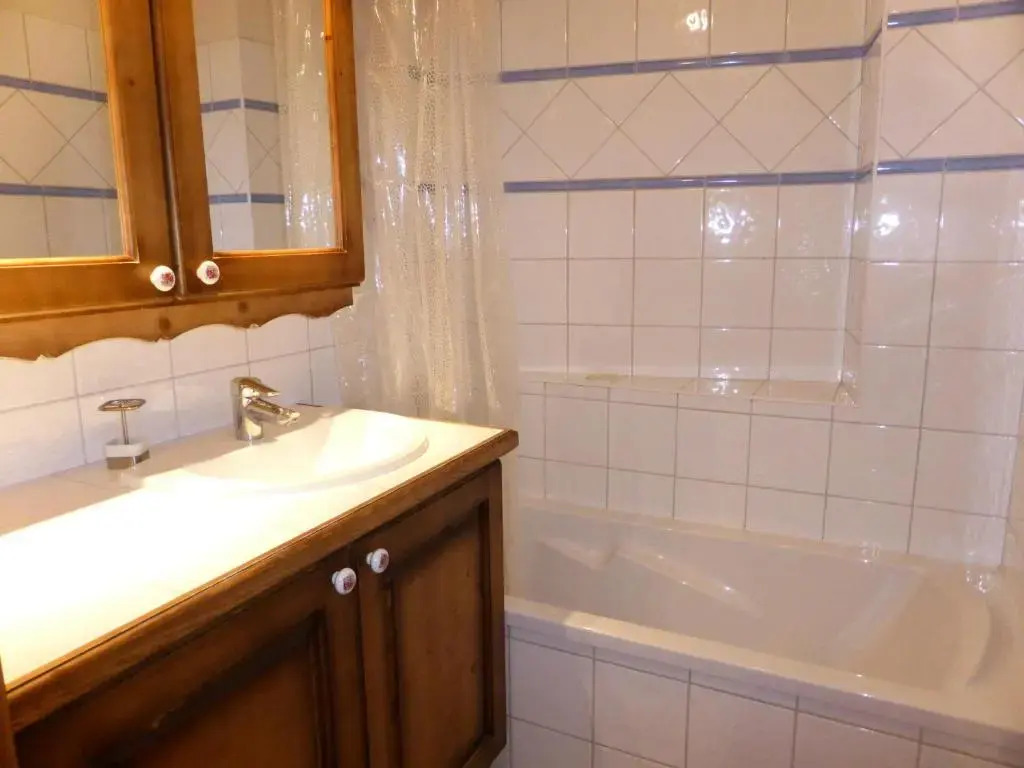 Résidence Grand TÉtras - 3 Pièces pour 6 Personnes 10