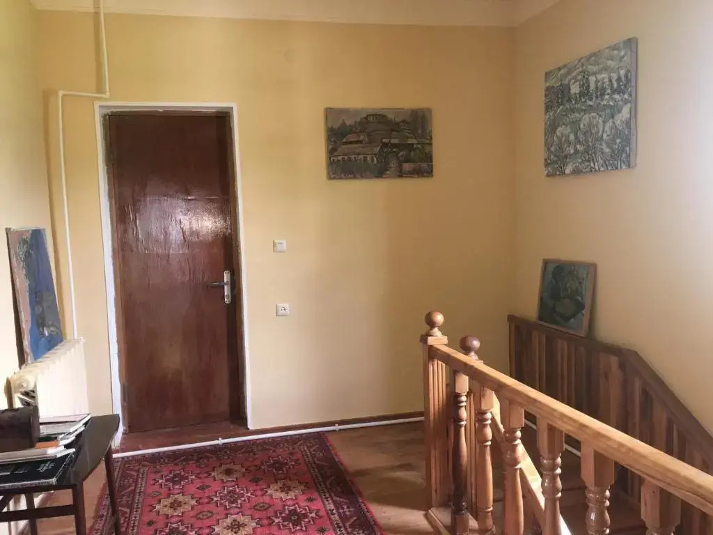 Areguni Guest House