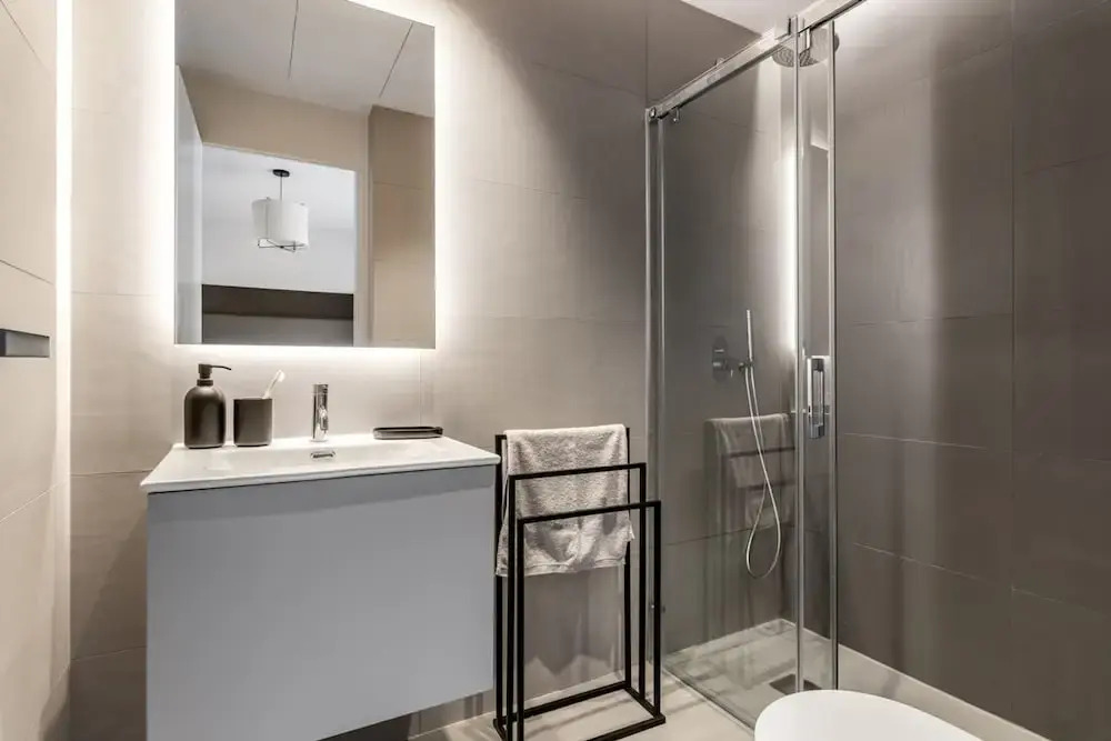 Lusciano - 2 Bedrooms Pool and gym in Almagro