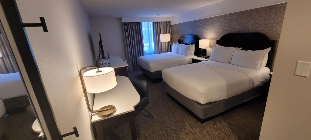 Sheraton Milwaukee Brookfield