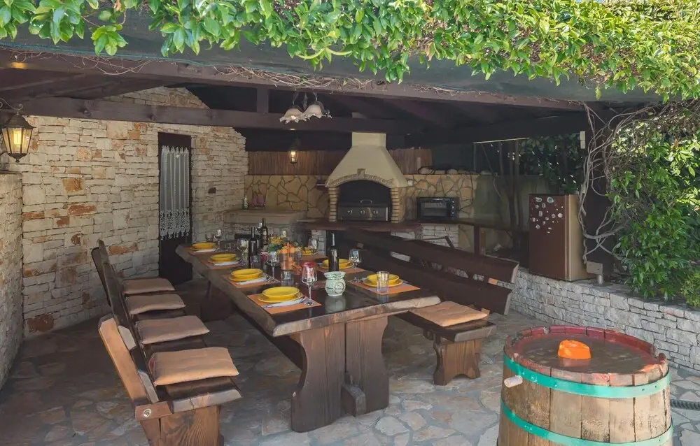 Gorgeous Home In Buje