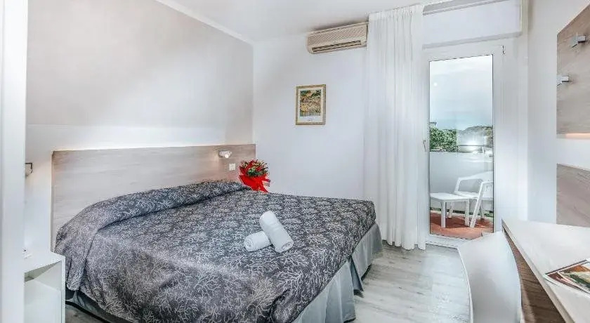 Hotel Ambassador Meuble