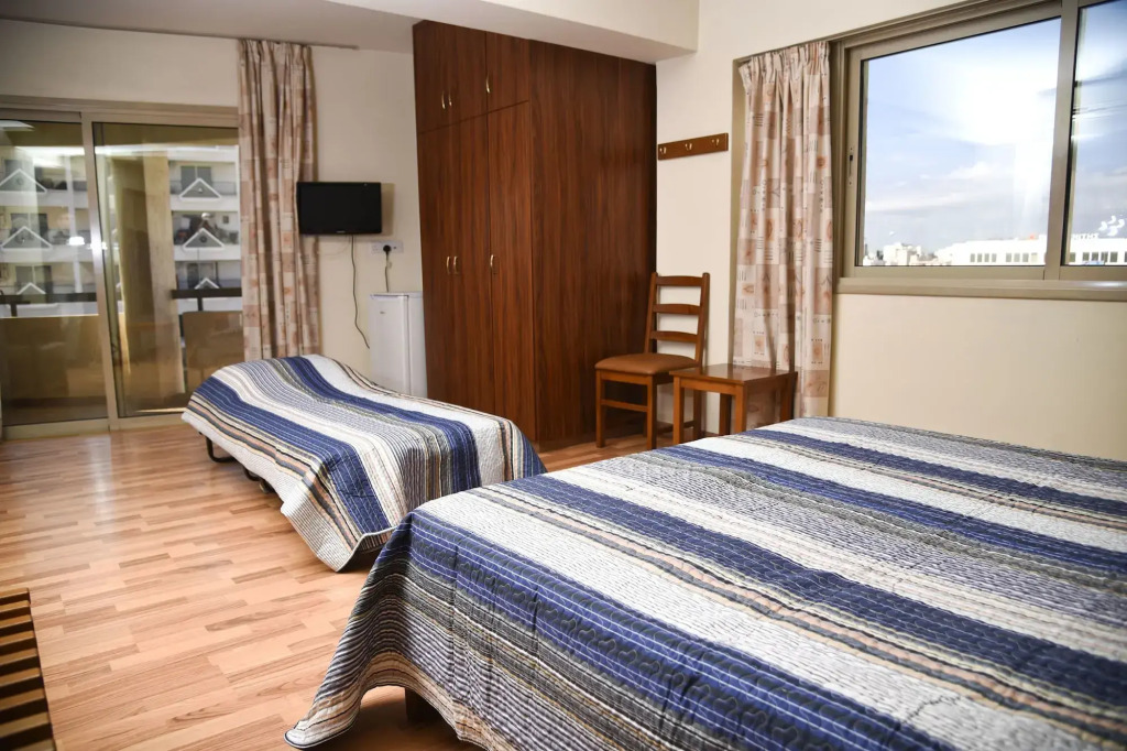 Elysso Hotel