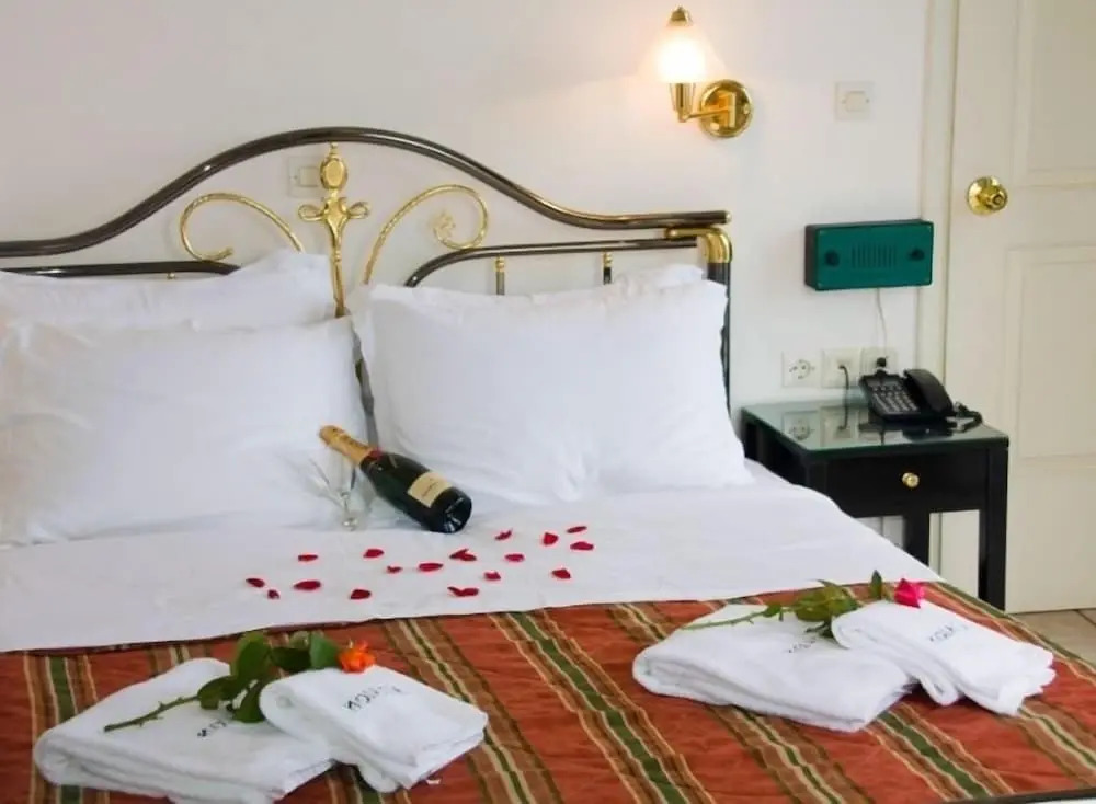 Aktaion City Hotel