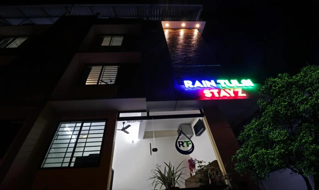 Itsy Hotels Rain Tulsi Stayz, Palarivattom Junction
