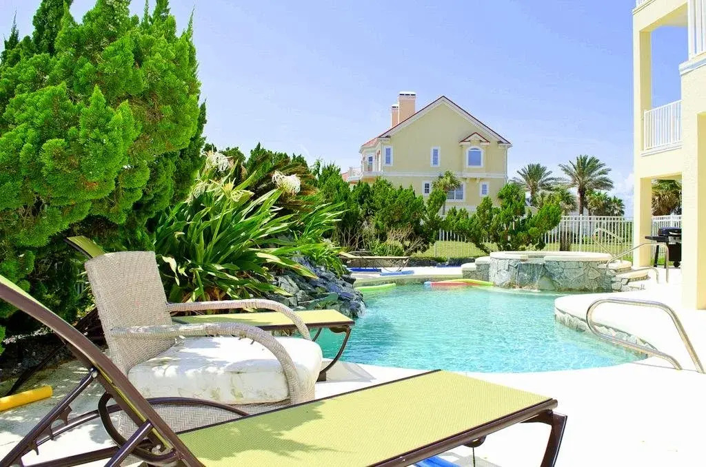 Ocean Ridge Mansion 5 Br home by RedAwning