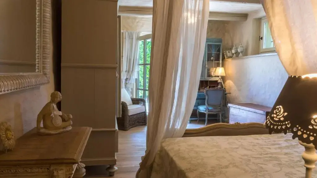 IL CASTELLACCIO 8, Emma Villas
