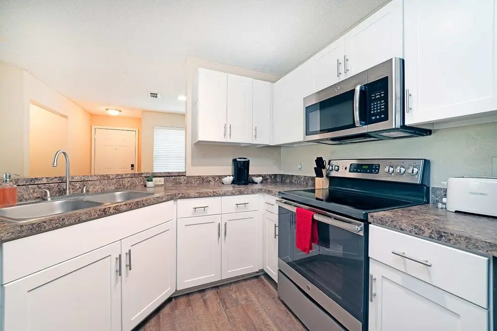 Convenient Apartments to Golf & Beaches by Frontdesk