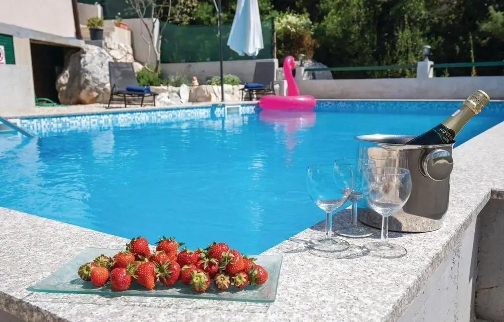 Amazing Home in Ploce With Wifi and 2 Bedrooms