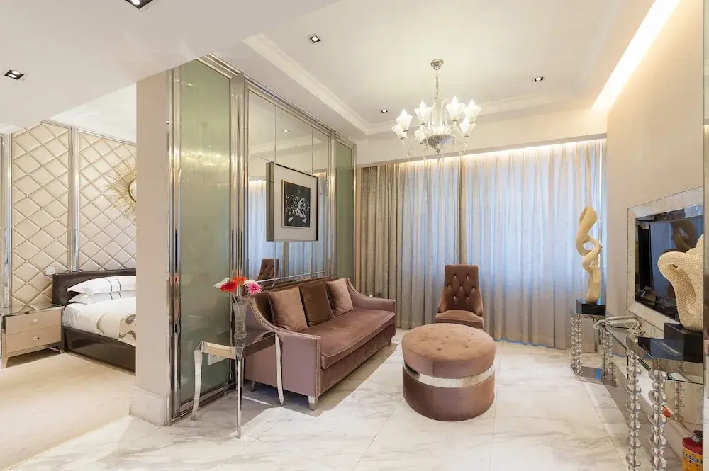 Yicheng Apartment Central Plaza