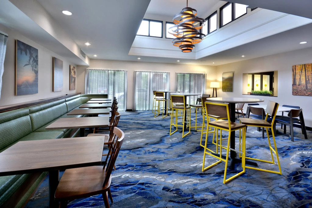 Fairfield by Marriott Inn & Suites Charlottesville North