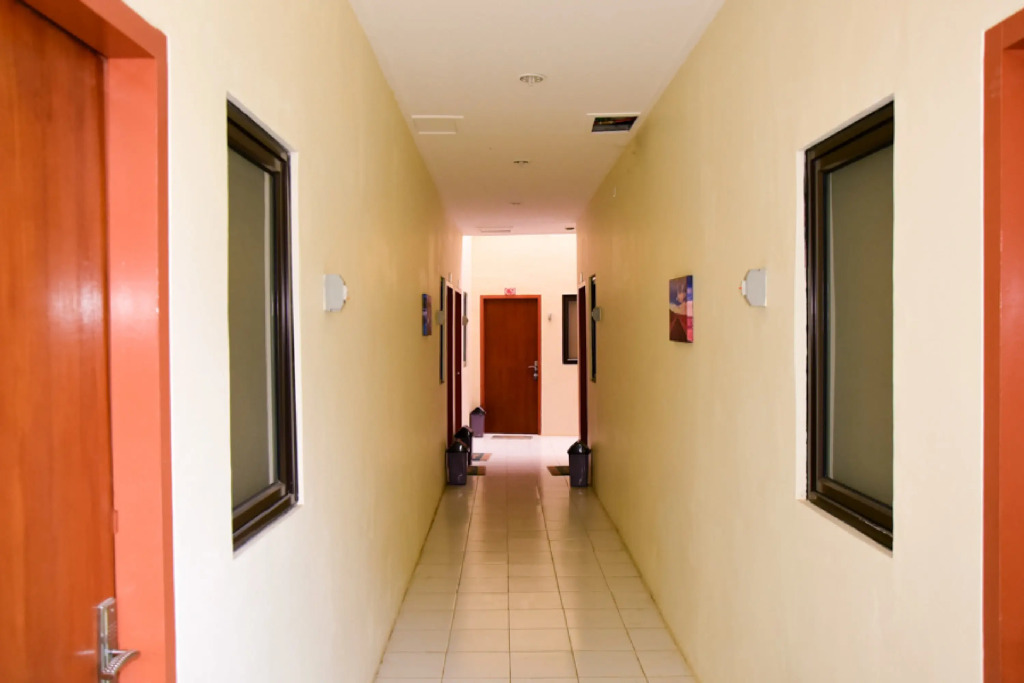 RedDoorz Plus near Ciputra World Kuningan 2