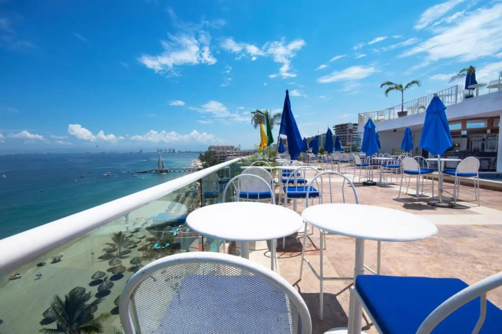 Blue Chairs Beachfront Resort Puerto Vallarta