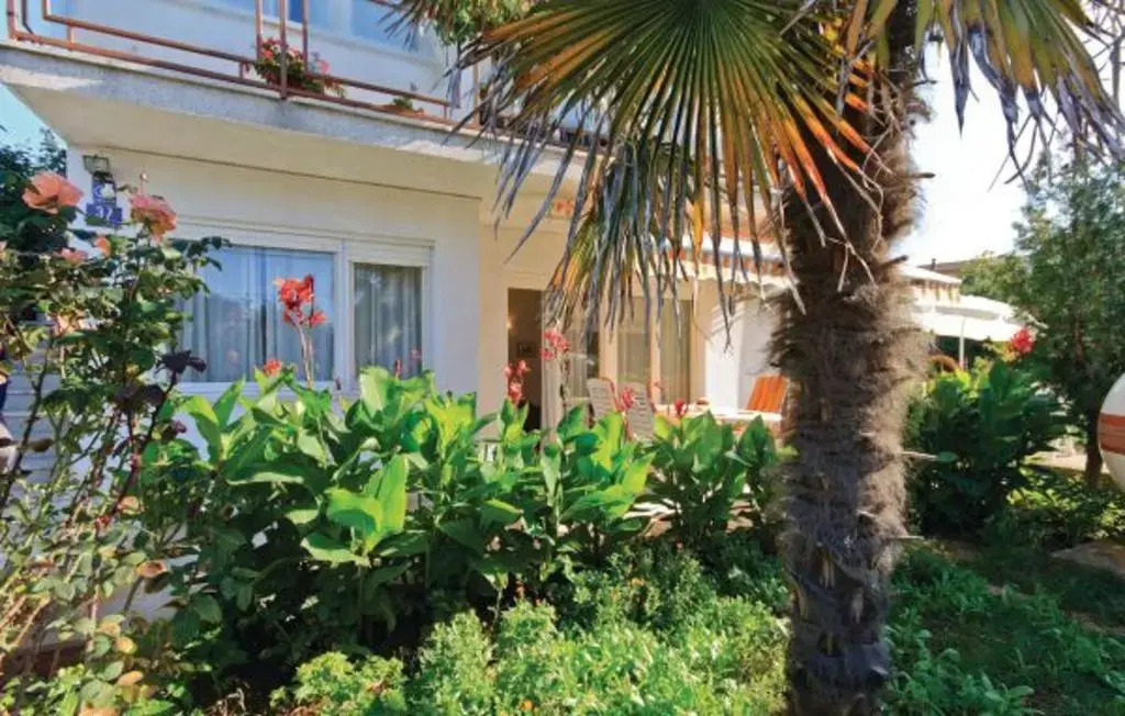 Apartment Vesna 812