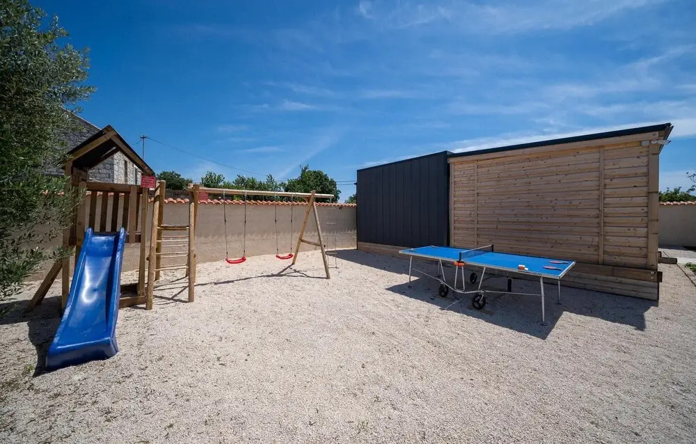 Amazing Home in Drage With 12 Bedrooms, Wifi and Outdoor Swimming Pool