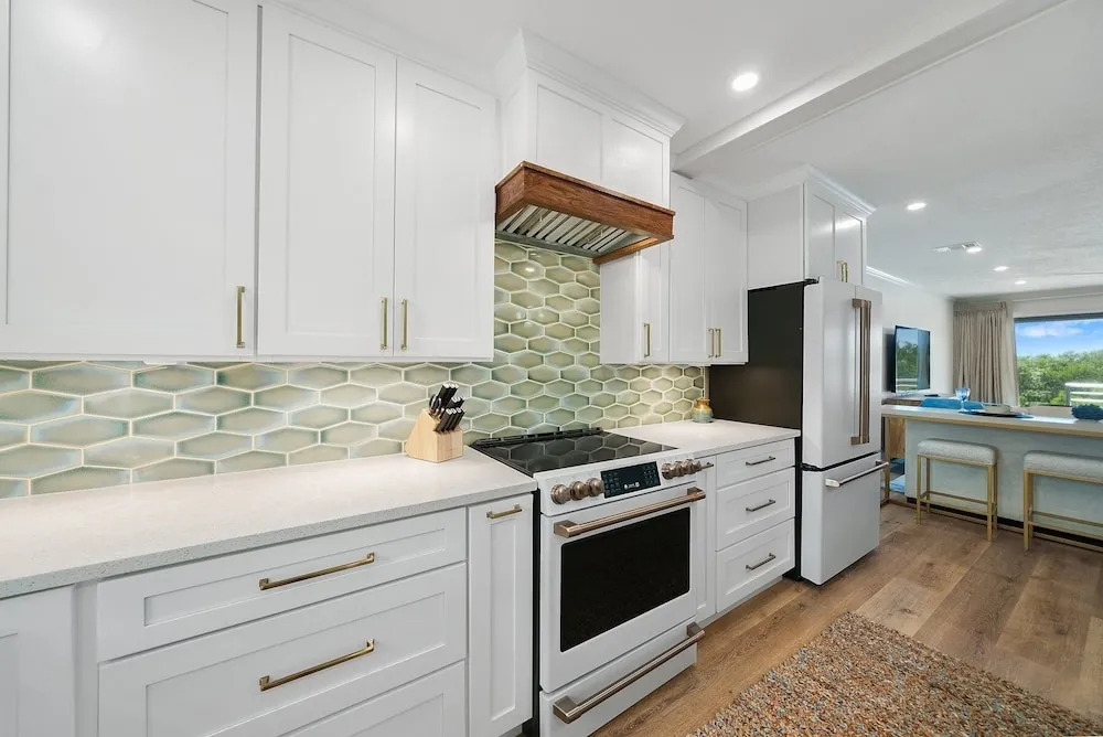 30a Hideaway 2 Bedroom Townhouse by RedAwning