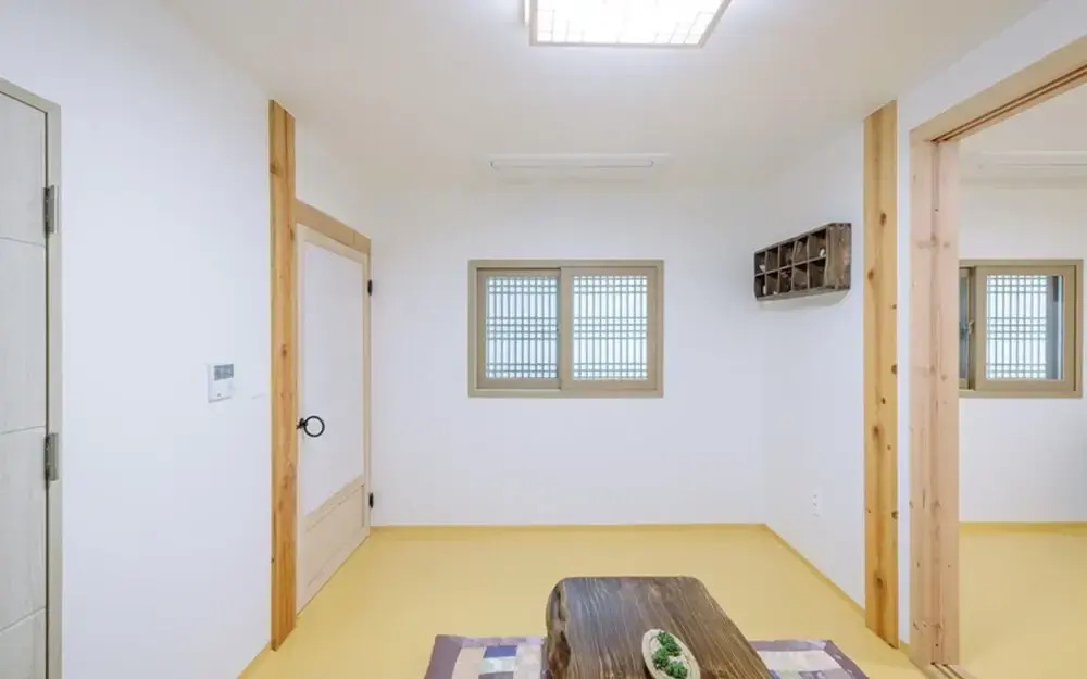 Daegu Seomun Hanok Guesthouse