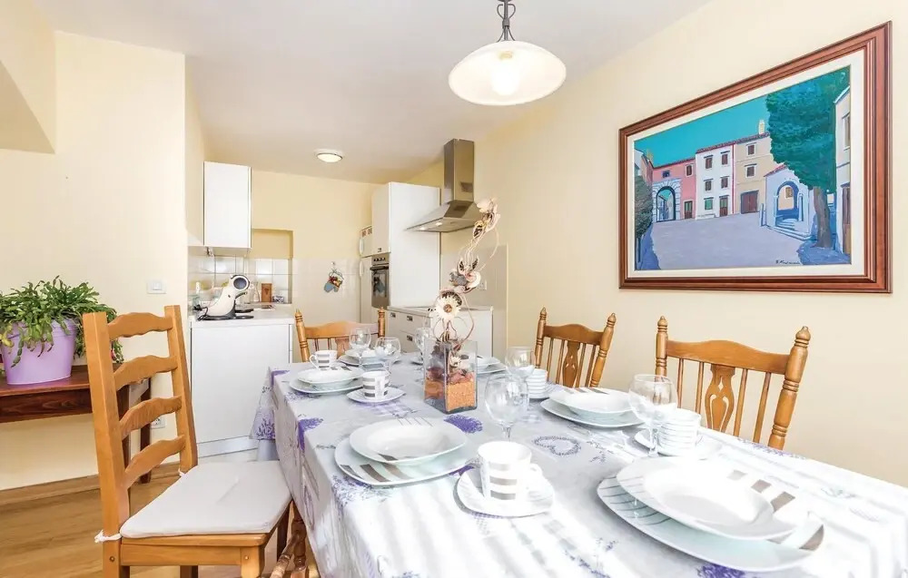 Beautiful Home In Kastav With Kitchen
