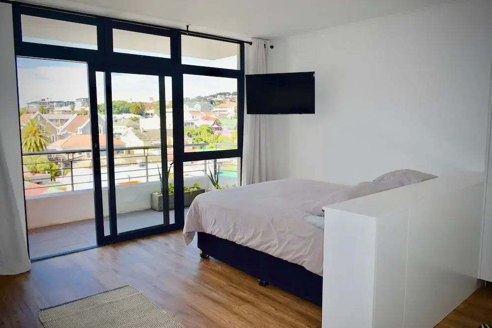 Studio For 2 in Central Cape Town