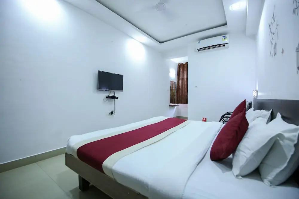 White Pearl - Jabalpur