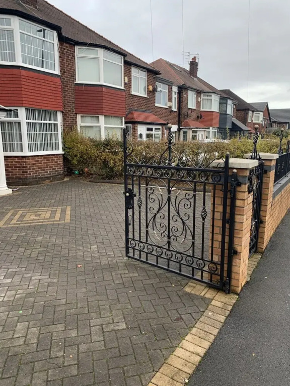 Holiday Rental Luxury House In Manchester