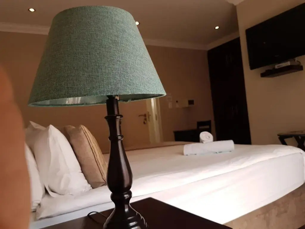 Fairview Bed And Breakfast - Double Bedroom 3