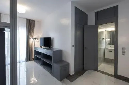 Saint Lucas Suites