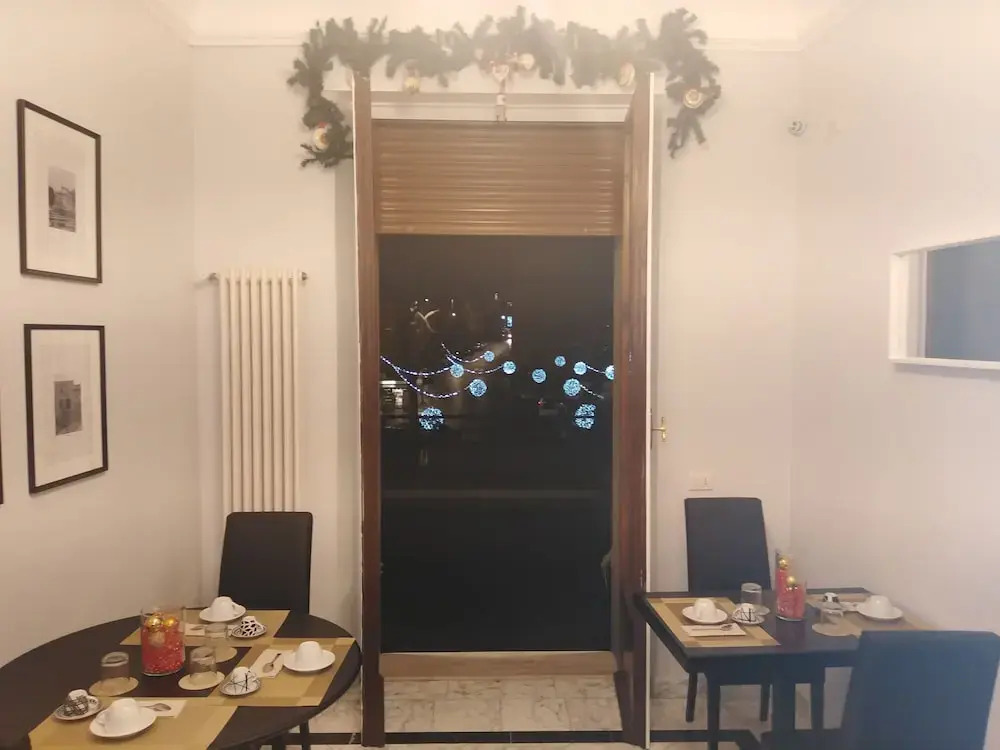 Compasso Suites Guest House