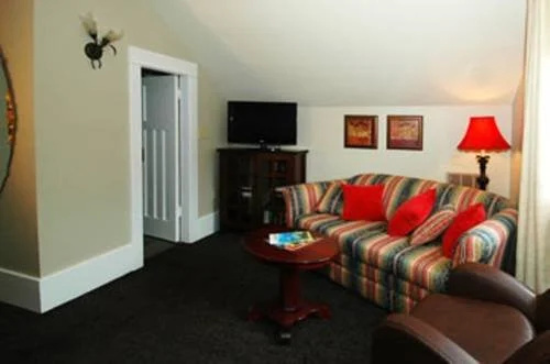 Quamichan Inn