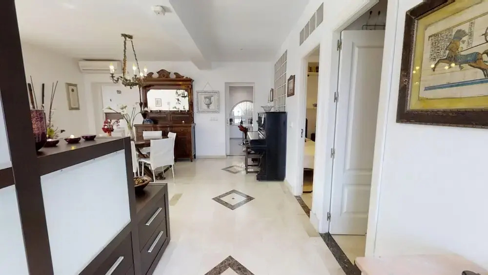Great Villa Near Beach