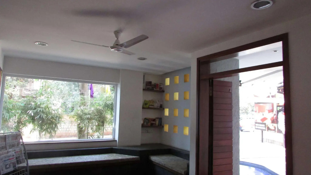 Vinaya Royal Inn