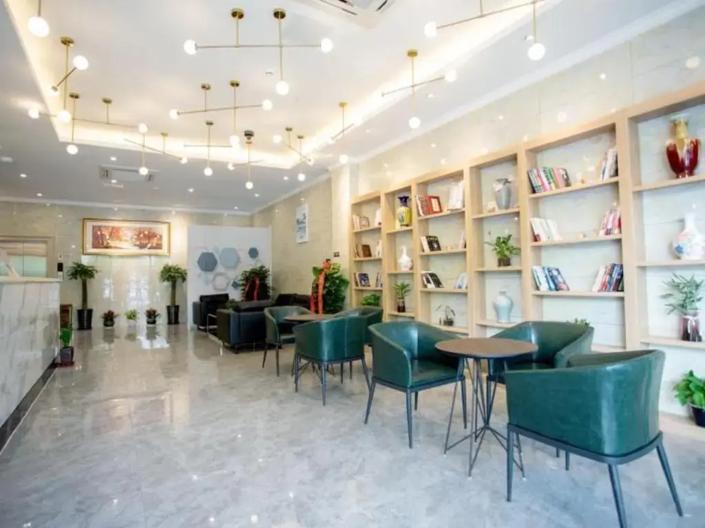GreenTree Inn Express Shanghai Pudong Lingang New City Yunhan Road