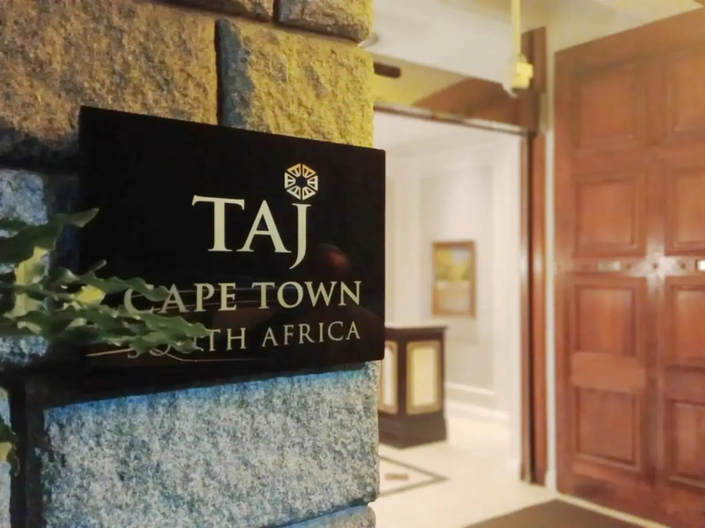 Taj Hotel Cape Town - luxury 5 star suites - very spacious with kitchenette, Lions Head views