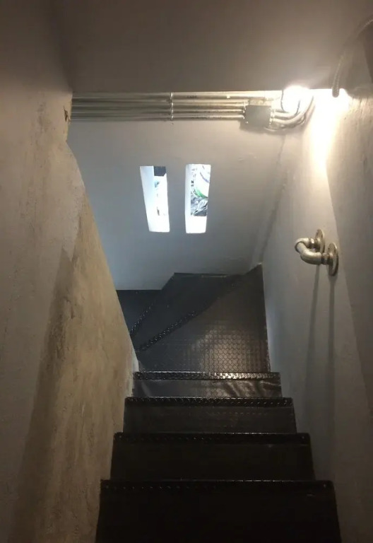 Monkey Cave - Hostel