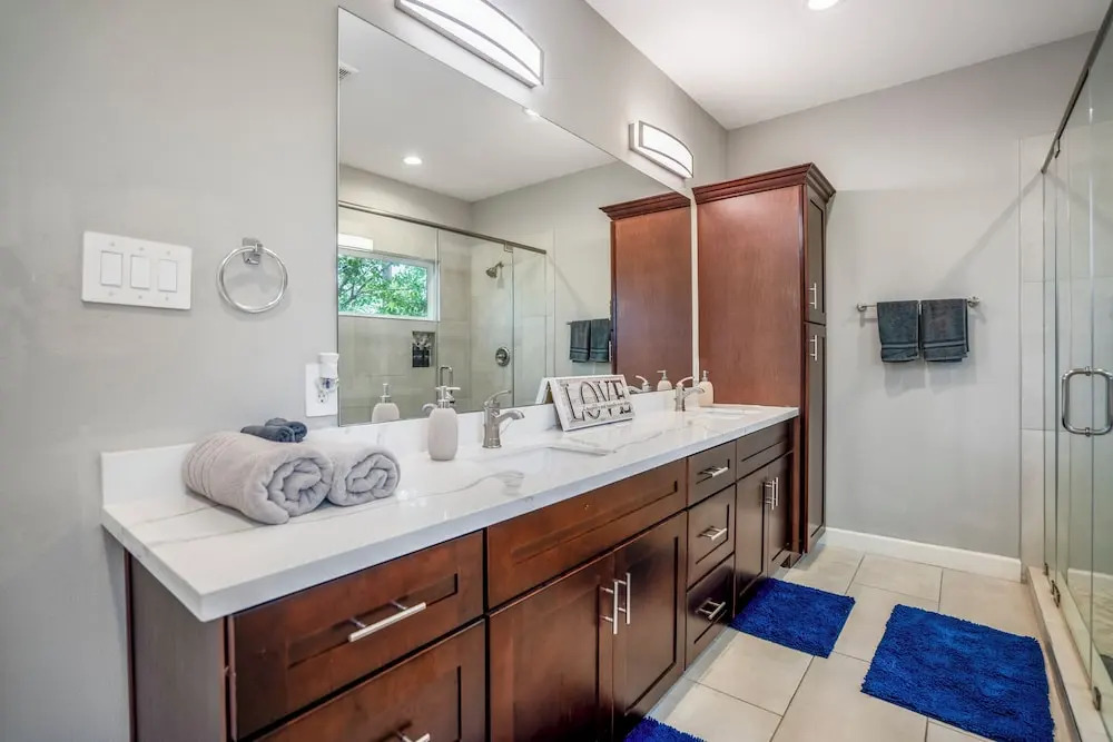 The Vibe 3bd X 4b I Downtown l Med Center I NRG Stad l Free Parking