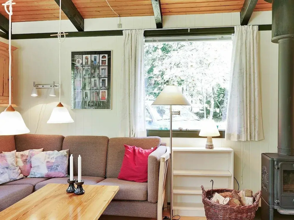 Well-furnished Holiday Home Nearby a Recreational Lake