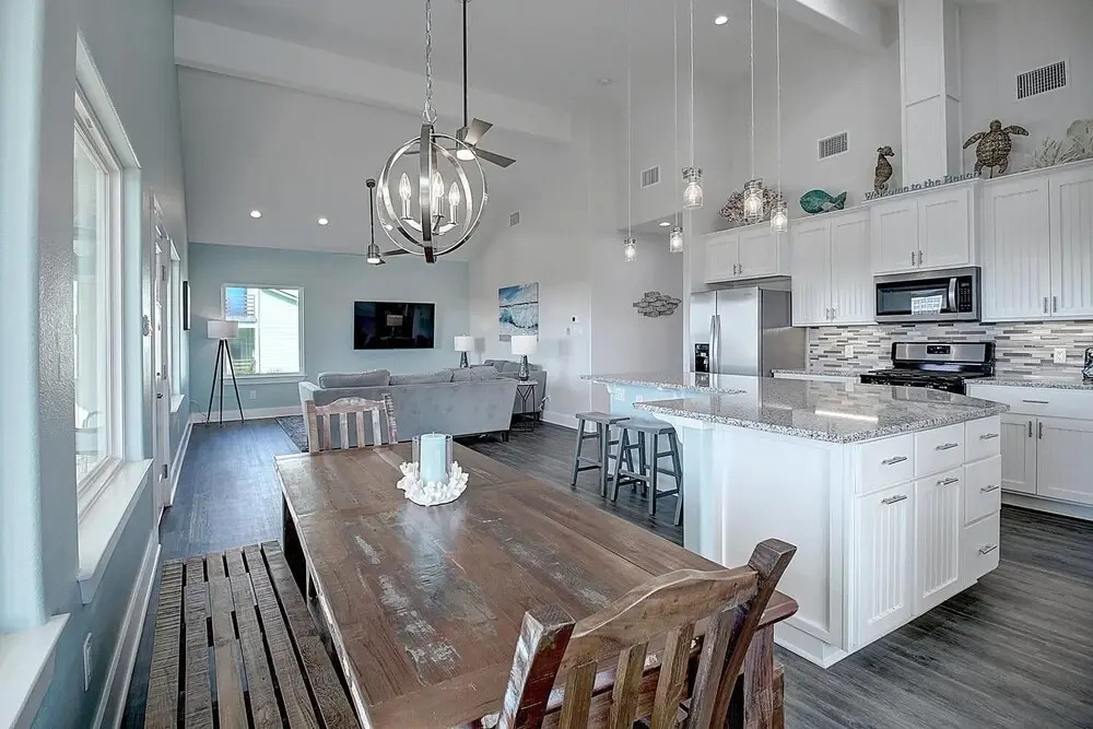 The Beach House 3 Bedroom Home by Redawning
