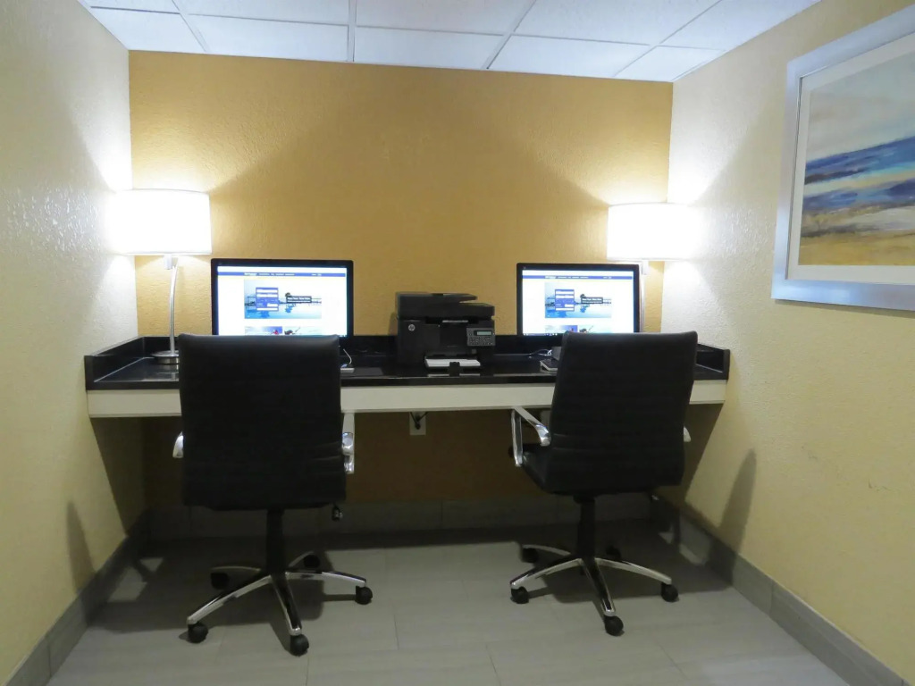 Holiday Inn Express Hyannis - Cape Cod by IHG