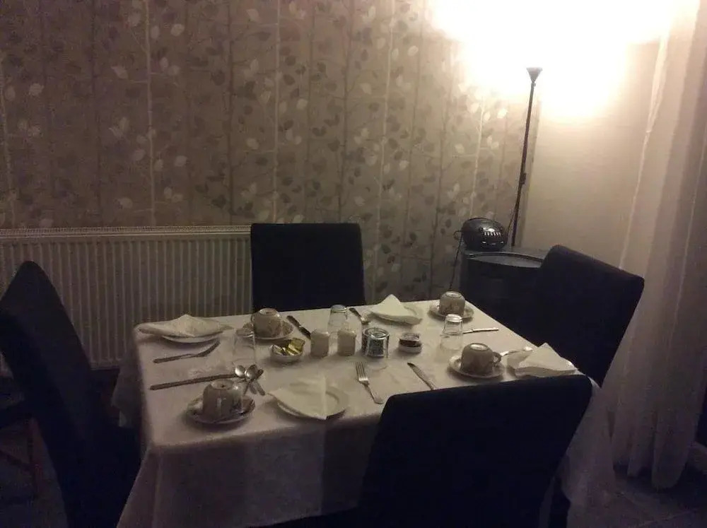 Coach House Suites