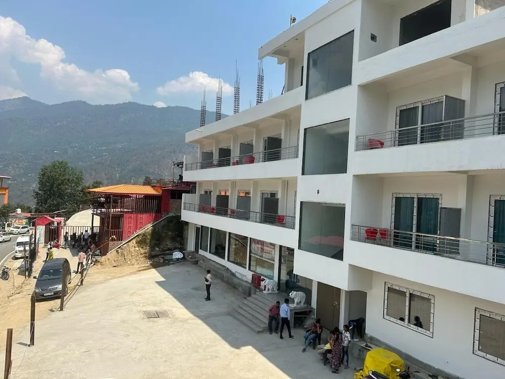 Shiv Kedar Hotel