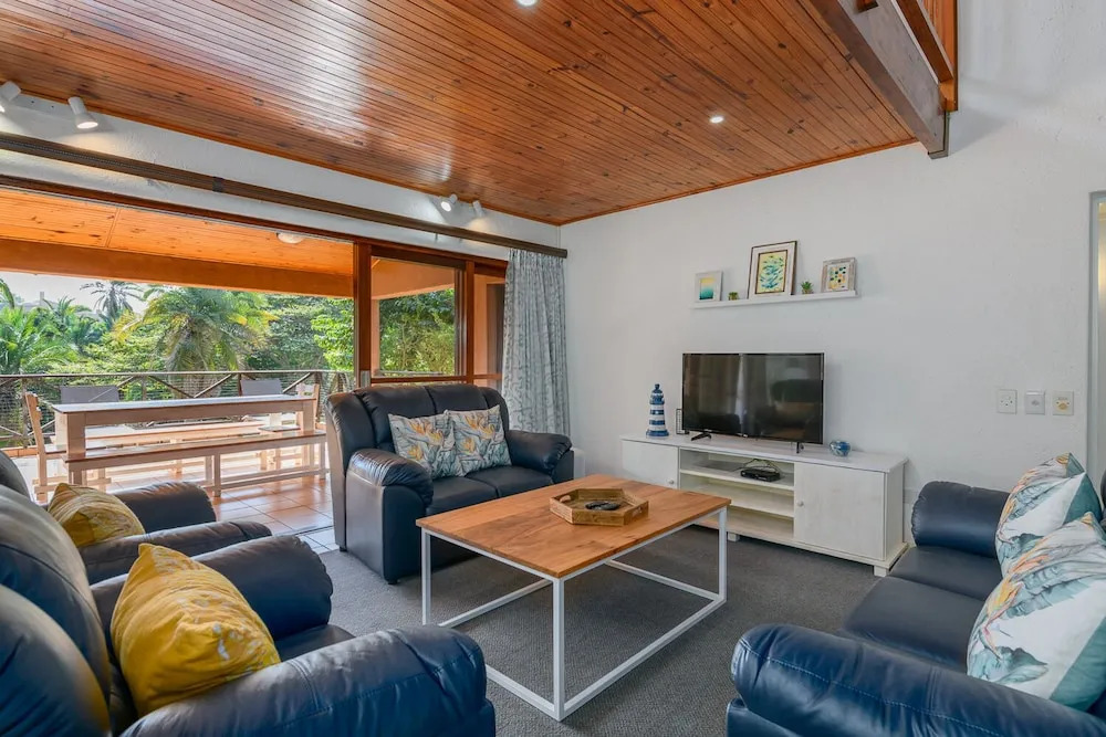 San Lameer Villa Rentals 10307