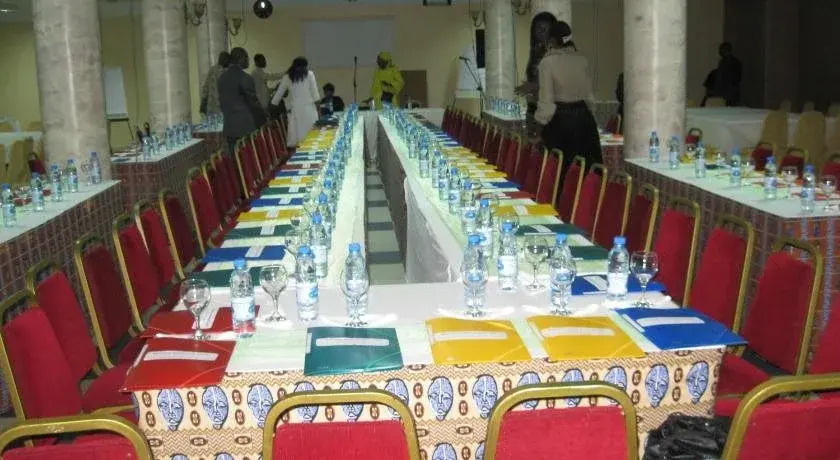 Hotel Makepe Palace