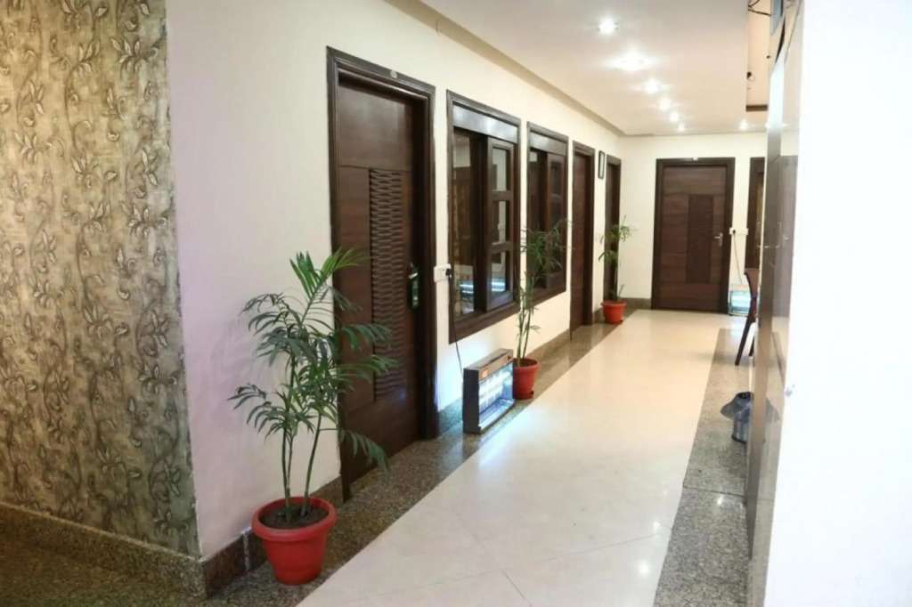 Hotel Diamond Inn