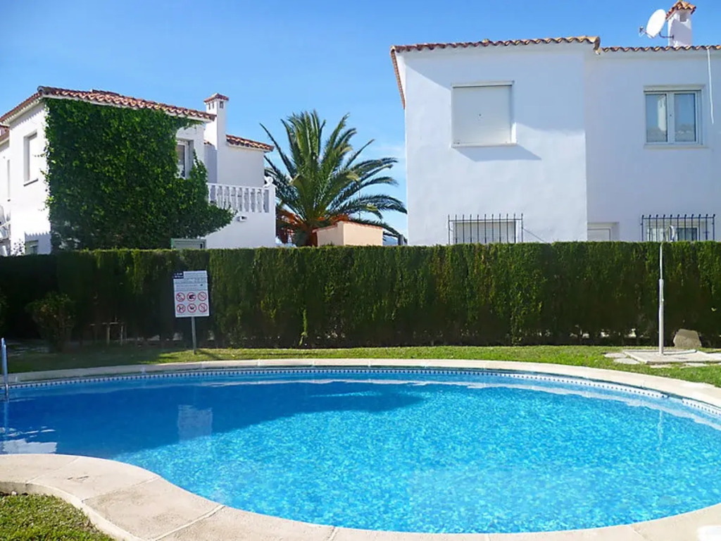 Club Sevilla I / Manzana I