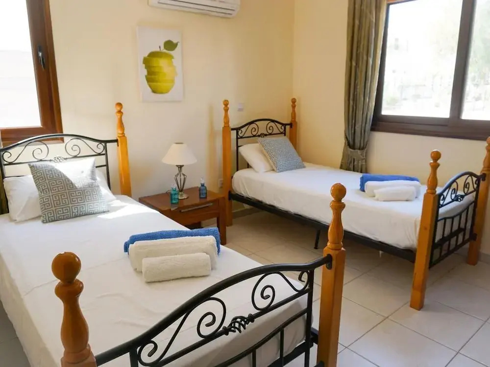 Sea Front Oceanus H3 by Ezoria Villas