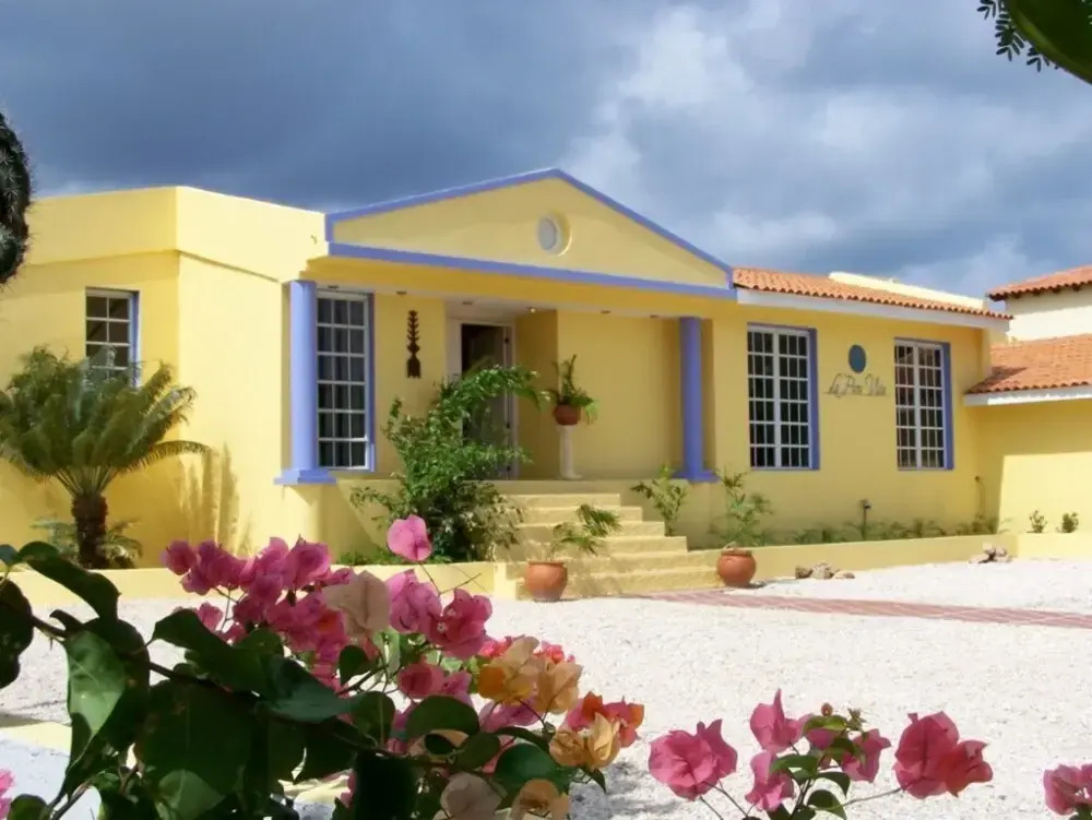 Howe Boutique Suites