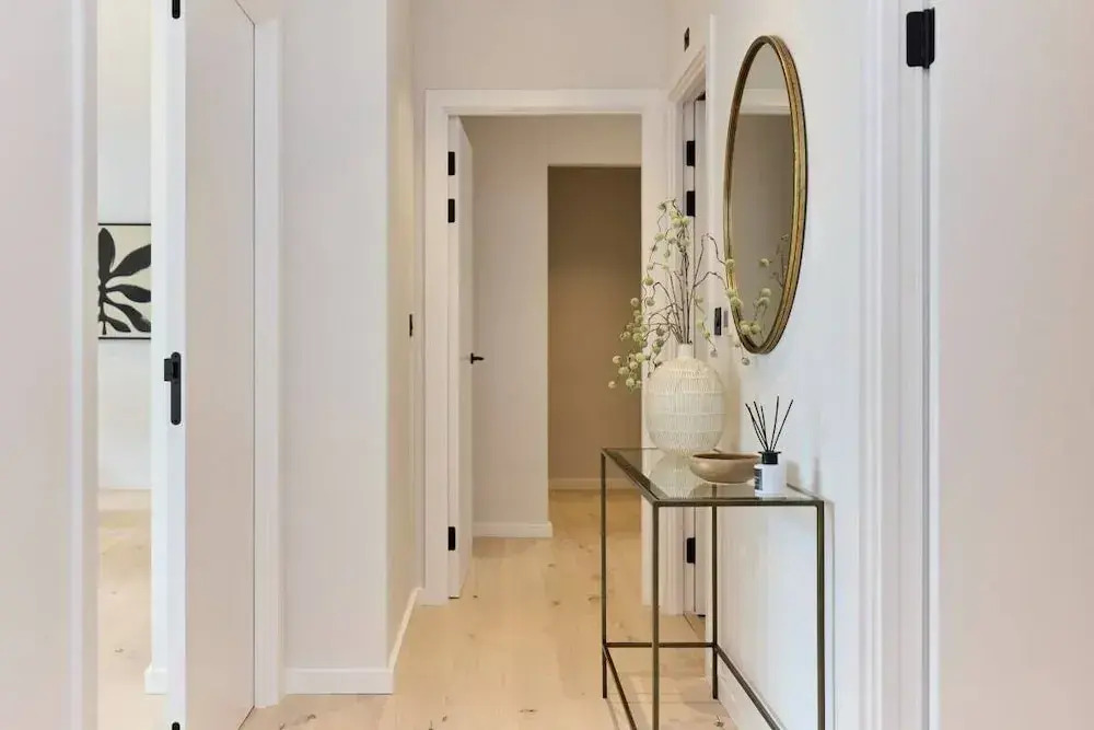 The Brondesbury Place - Bright 2bdr Flat With Balcony + Parking