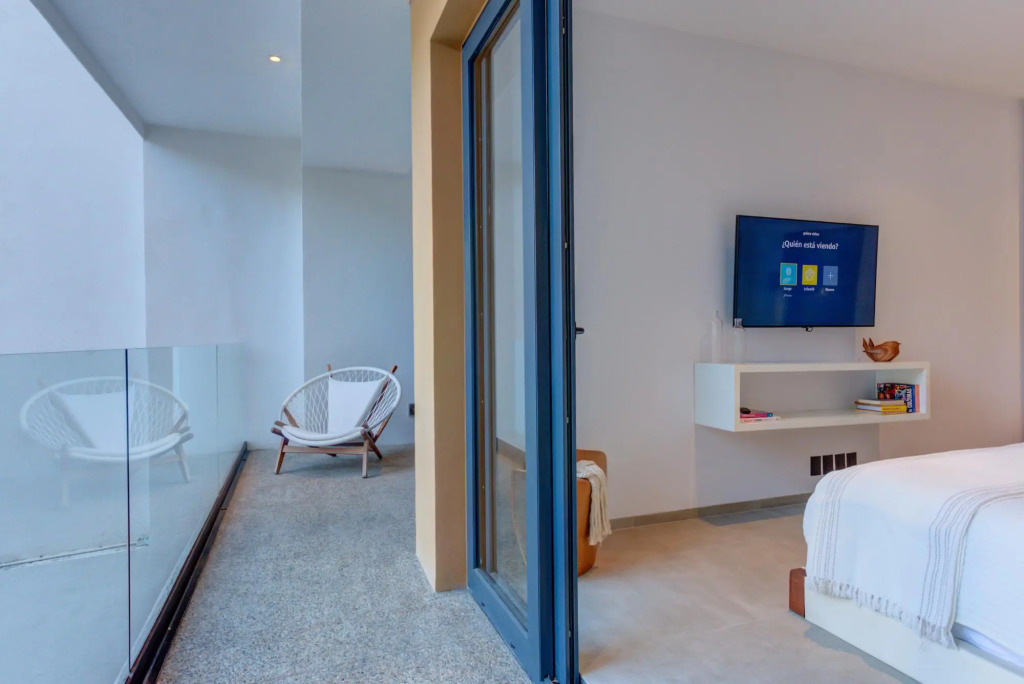 Sailview 801 Romantic Zone Rooftop Pool Ocean Views