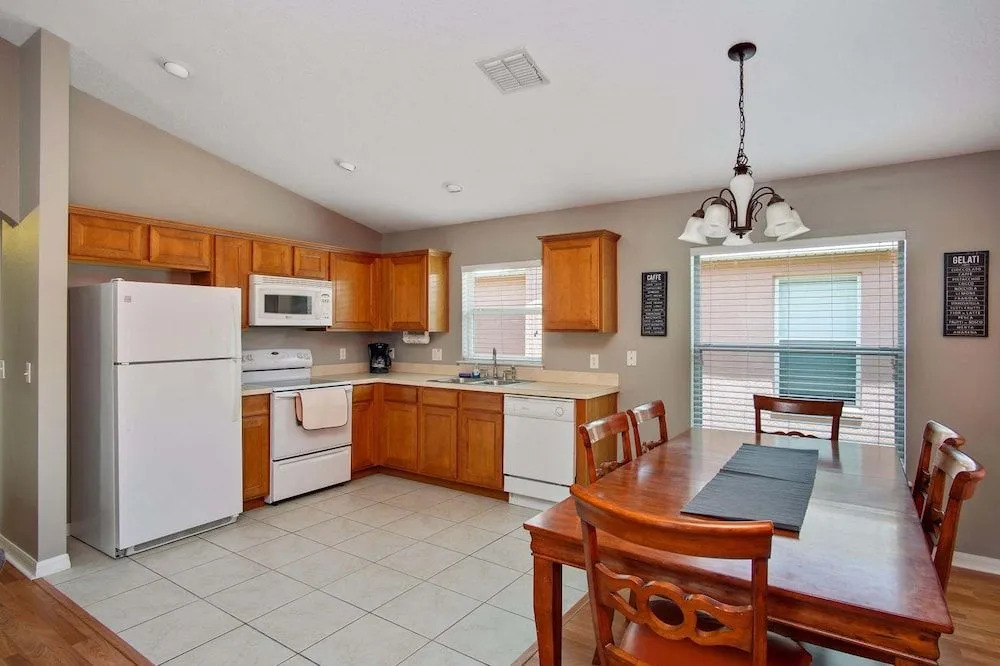 Royal Ridge Retreat